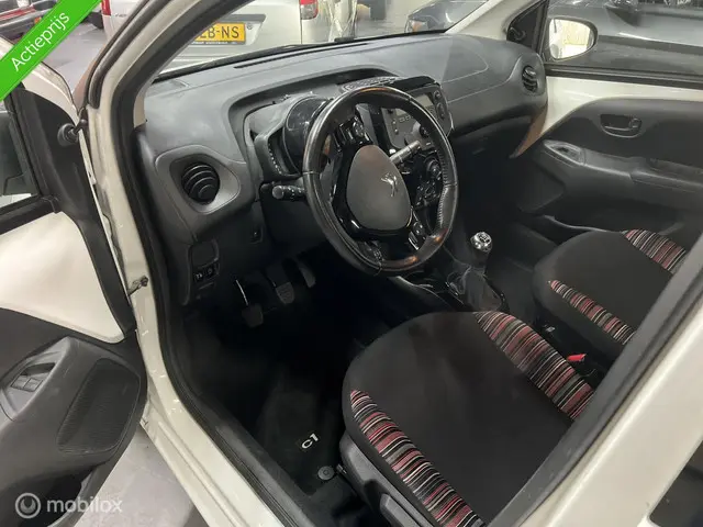 Citroën C1 1.0 VTi Shine 2018 Benzine 6