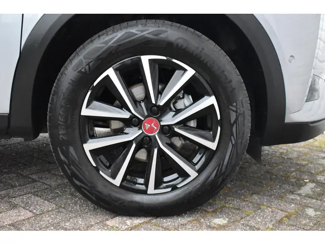 DS DS 3 PureTech130EAT8 Performance Line 2024 Benzine 15