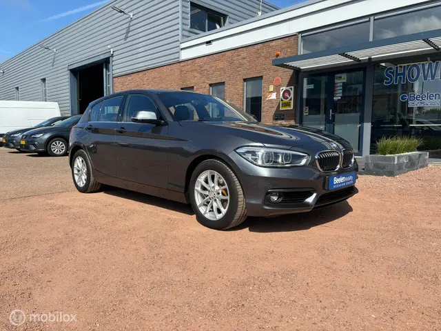 BMW 1 Serie 118i 2019 Benzine 6