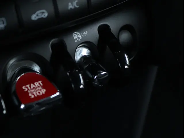 MINI One | Navigatiesysteem 2019 Benzine 41