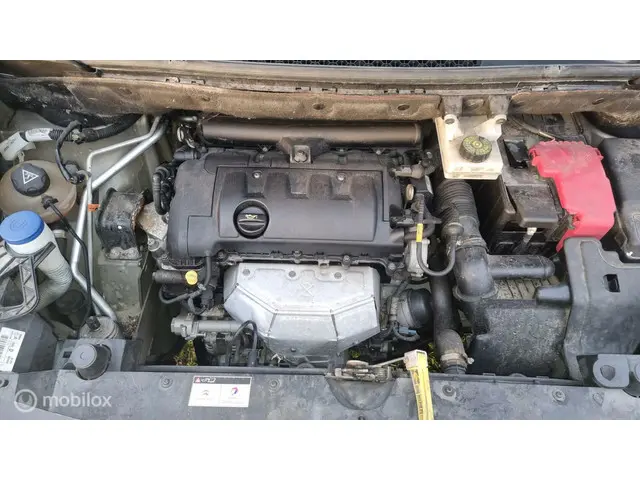 Citroën Berlingo combi 1.6 VTi XTR exclusive 2013 Benzine 8