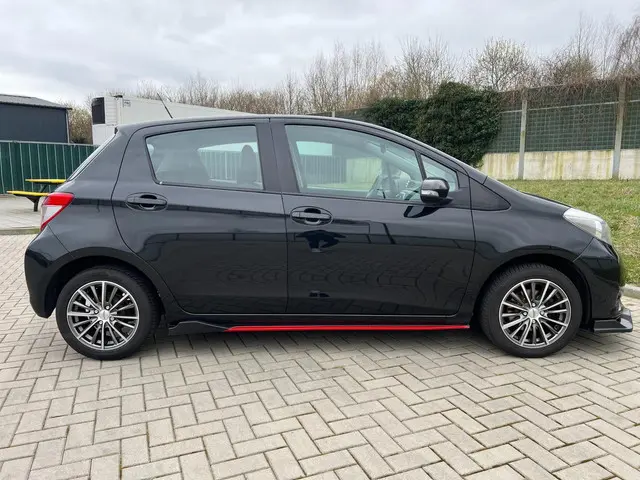 Toyota Yaris 1.3 VVT-i Aspiration 2013 Benzine 21