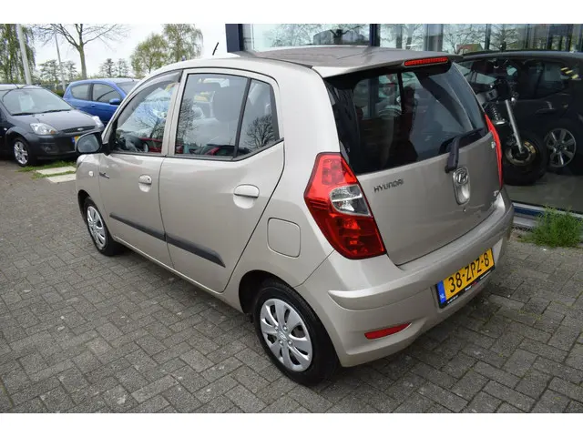 Hyundai i10 3