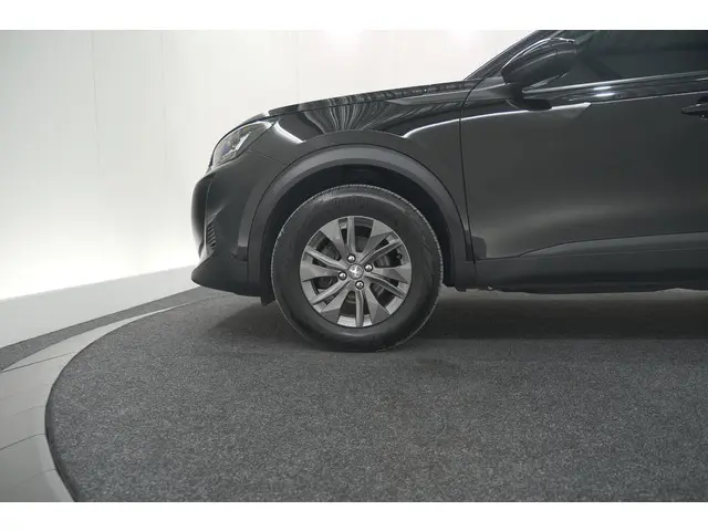 Peugeot 2008 PureTech 130 Active 2023 Benzine 17