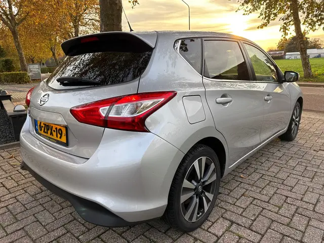 Nissan Pulsar 1.2 DIG-T Connect Edition 2015 Benzine 6