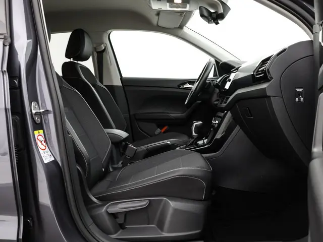 Volkswagen T-Cross 1.0TSI/110PK Life DSG 2022 Benzine 9