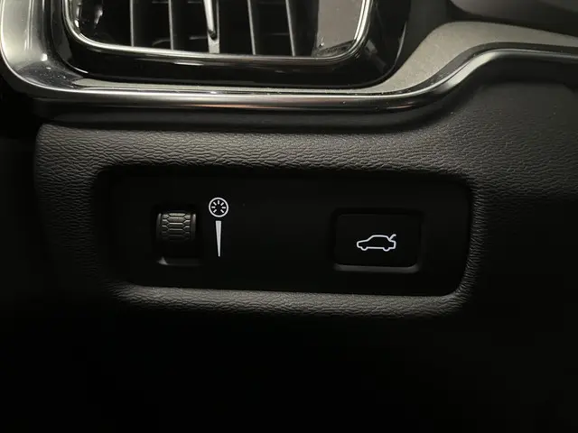 Volvo V60 2.0 B3 Inscription 2021 Benzine 43
