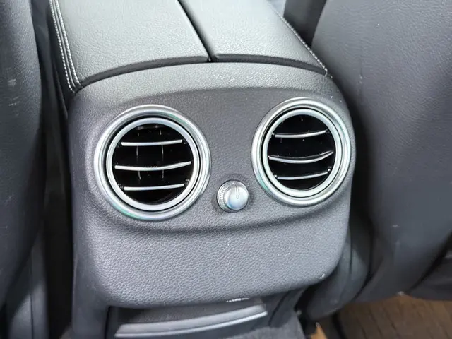 Mercedes-Benz C-Klasse 180 Exclusive 2015 Benzine 18