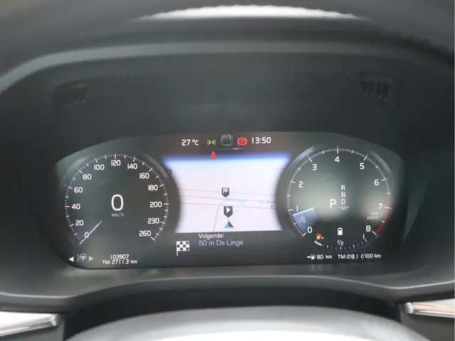 Volvo XC60 2.0 B5 250 PK Momentum Exclusive 2021 Benzine 17
