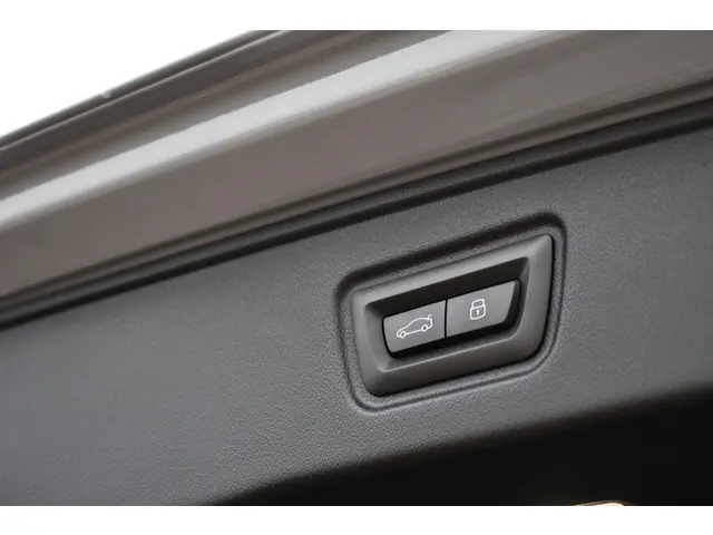 BMW M5 Touring 2025 Hybride Benzine 27