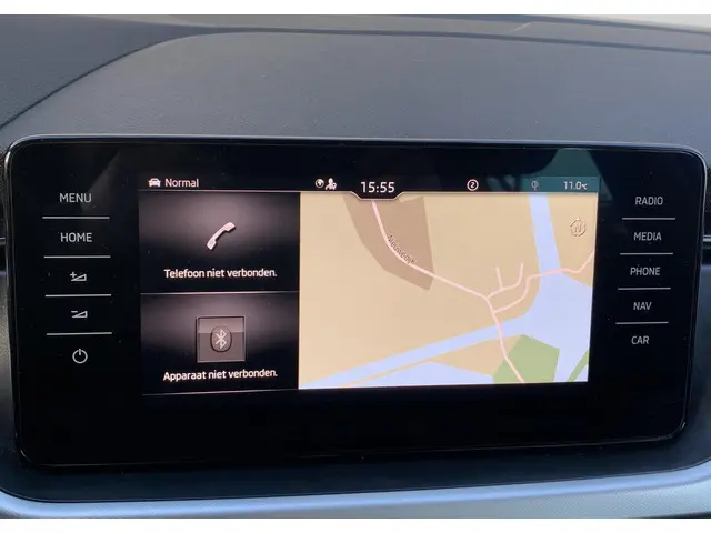 Škoda Kamiq 1.0 TSI Business Edition 2023 Benzine 33