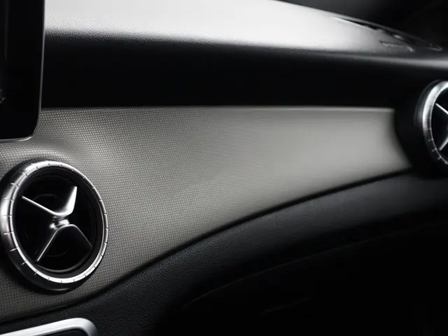 Mercedes-Benz CLA 180 AMG Edition Plus- 2016 Benzine 9