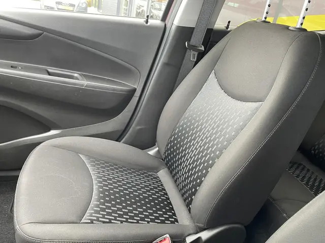 Opel KARL 1.0 Rocks Online Edition 2019 Benzine 25