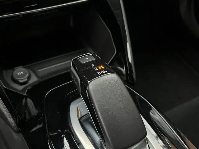 Peugeot e-2008 EV Allure Pack 50 kWh 2021 Elektrisch 18