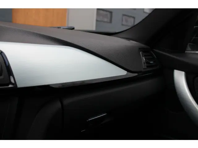 BMW 3 Serie 316i M-Sport | Xenon | Navi prof. 2015 Benzine 26