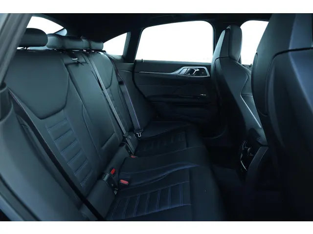 BMW i4 M50 High Executive 84 kWh 2023 Elektrisch 24