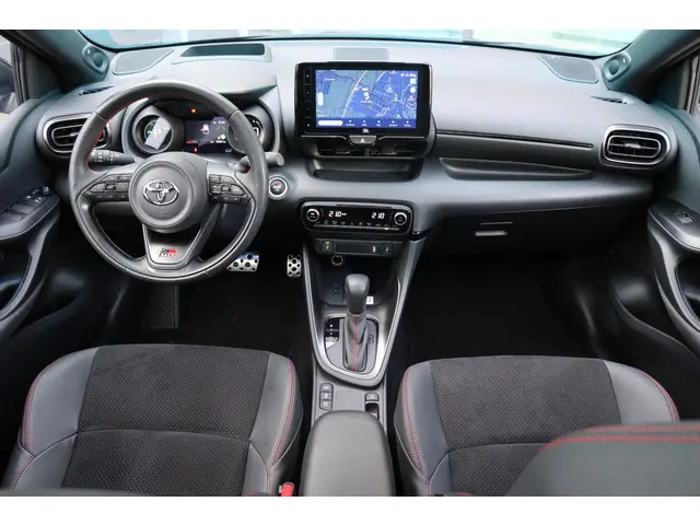 Toyota Yaris 1.5 Hybrid GR Sport 2023 Hybride Benzine 2