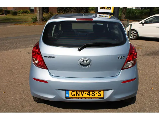 Hyundai i20 1.4i 2014 Benzine 5
