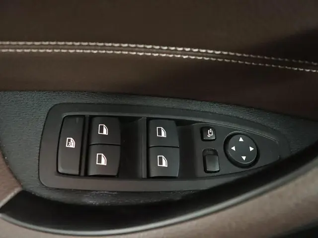 BMW X2 xDrive25e 2021 Hybride Benzine