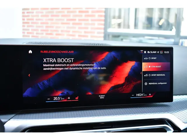 BMW 3 Serie Touring 330e M-Sport 2022 Hybride Benzine 44