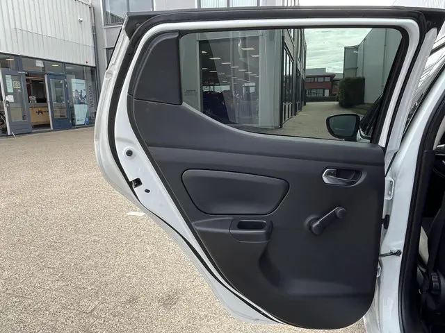Nissan Micra 0.9 IG-T Tekna 2017 Benzine 16