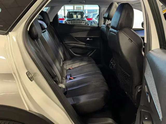 Peugeot 3008 1.2 PureTech Crossway 2018 Benzine 18