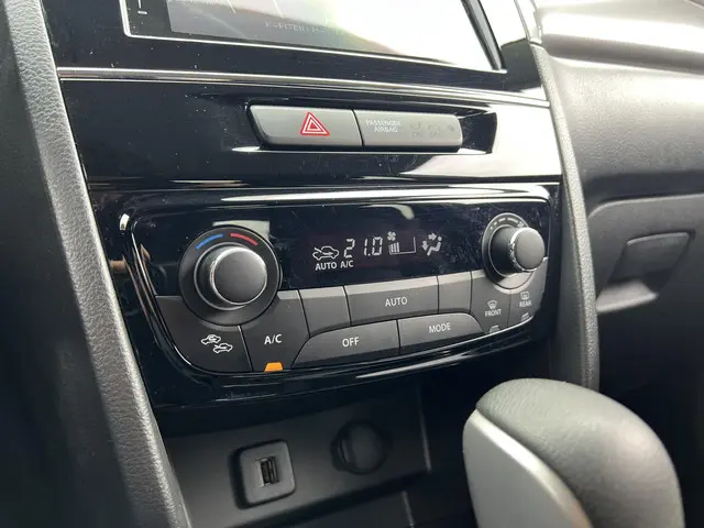 Suzuki Vitara 1.0 Boosterjet Select 2018 Benzine 13