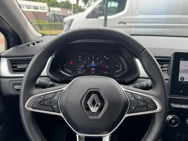 Renault Captur 160 Intens EDC 2023 Benzine 12