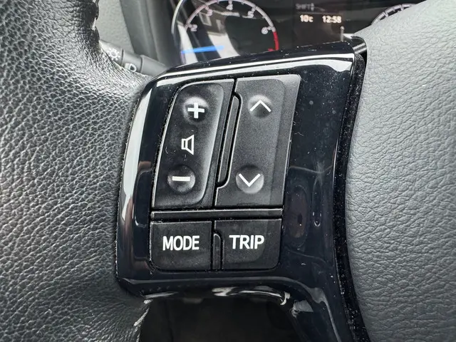 Toyota Yaris 1.0 VVT-i Aspiration 2017 Benzine 10