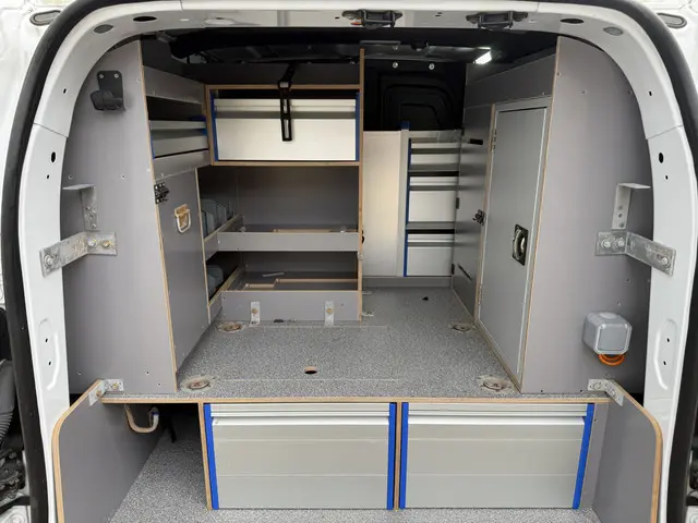 Renault Kangoo Grand Comfort TCe 130PK 2024 Benzine 17