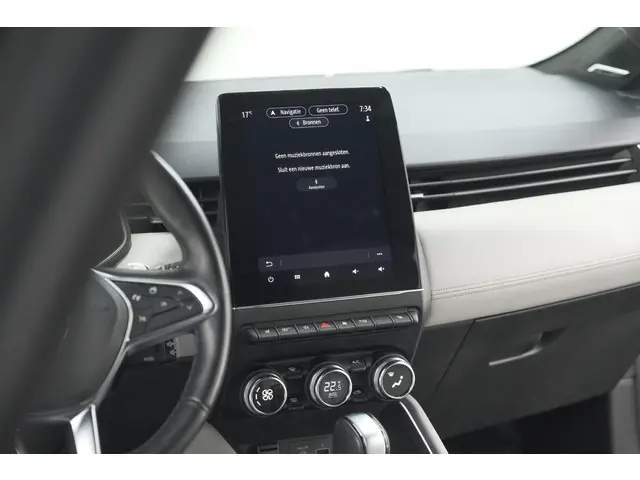 Renault Clio TCe 130 EDC Initiale Paris 2020 Benzine 61