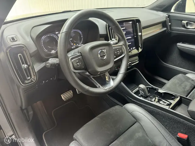 Volvo XC40 1.5 T4 Recharge R-Design 2022 Hybride Benzine 11