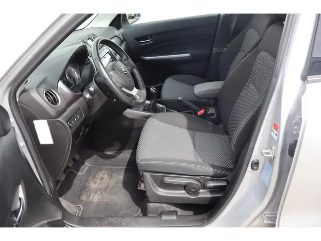 Suzuki Vitara 1.0 Boosterjet Select, Trekhaak. 2019 Benzine 5