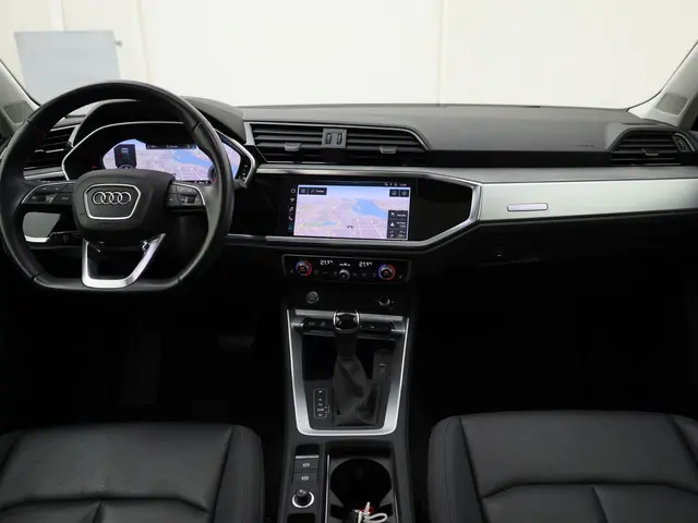 Audi Q3 35 TFSI/150PK Business Ed 2020 Benzine 4