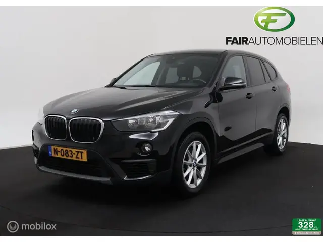 BMW X1 sDrive18i Executive 2018 Benzine