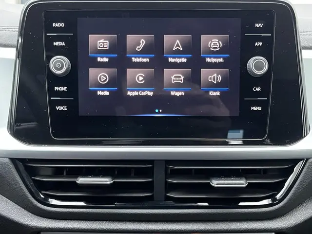 Volkswagen T-Roc 1.0 TSI Life 2023 Benzine 75