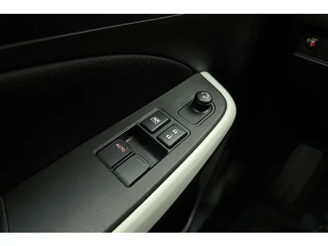 Suzuki Swift 1.2 Comfort Smart Hybrid 2021 Benzine 14