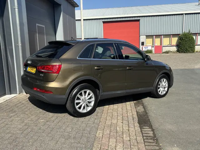 Audi Q3 1.4 TFSI Pro Line 2014 Benzine 9