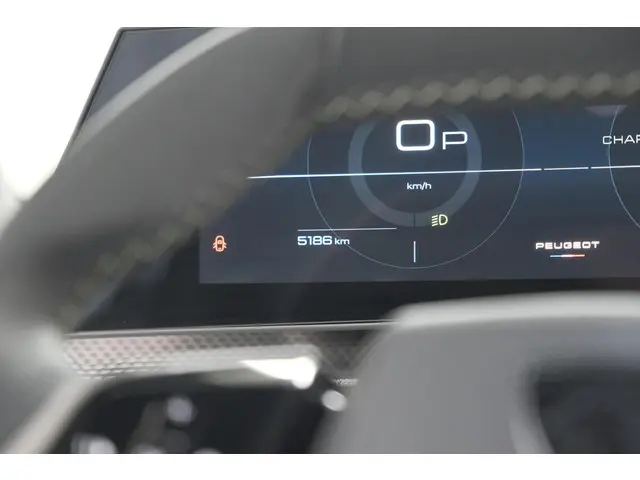 Peugeot 3008 1.2 Hybrid 136 GT 2025 Hybride Benzine 37