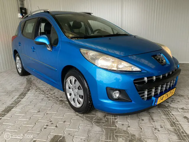 Peugeot 207 SW 1.4 VTi Access// APK // TREKHAAK // 2012 Benzine 4
