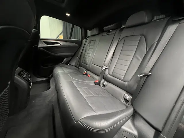 BMW X4 xDrive30i High Executive 2020 Benzine 31