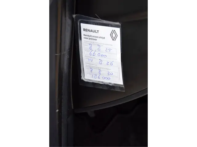 Renault Clio 0.9 TCe Limited 2018 Benzine 25