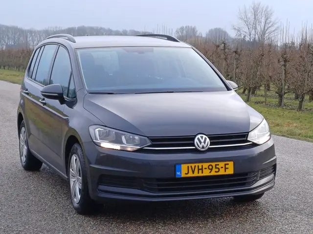 Volkswagen Touran TSI Comfortline 7-Pers. 2019 Benzine 6