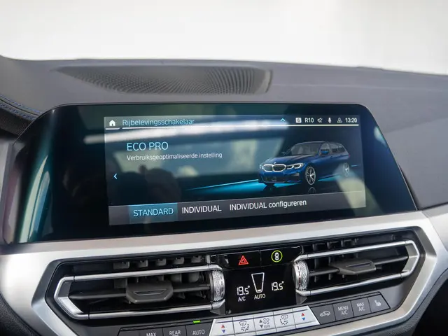 BMW 3 Serie Touring M340i xDrive 2022 Benzine 46