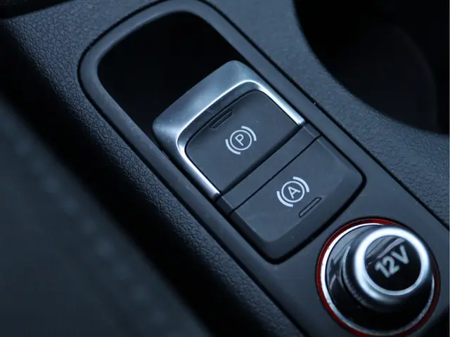 Audi Q3 1.4 TFSI CoD Advance 2019 Benzine 42