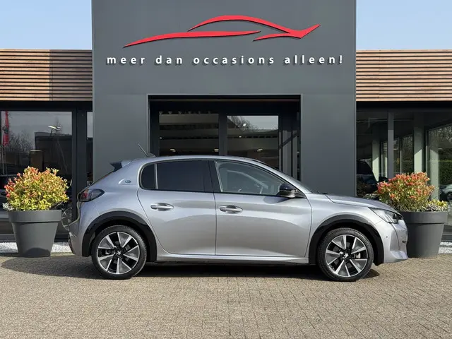 Peugeot e-208 GT Pack EV 50kWh 136 2022 Elektrisch 6