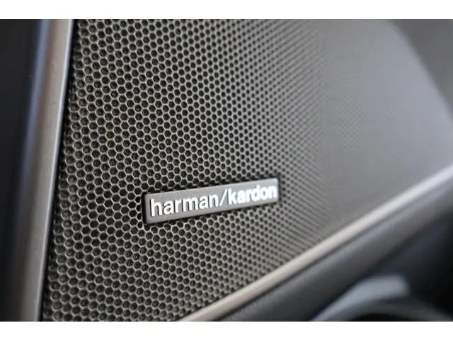 BMW 3 Serie Touring M340i xDrive 2024 Benzine 18