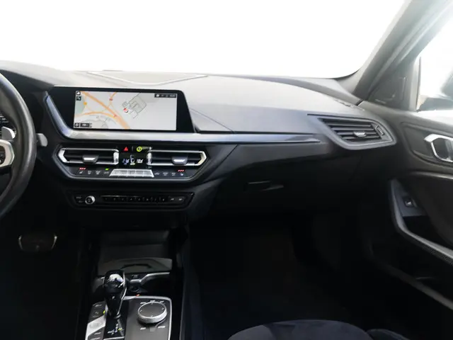 BMW 1 Serie M135i xDrive 2021 Benzine 9