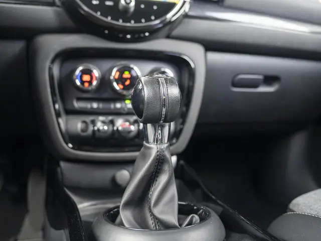 MINI Clubman One Classic 2021 Benzine 12