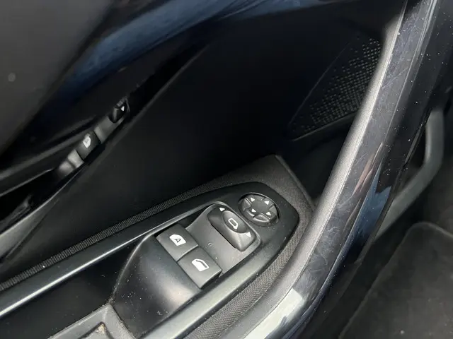 Peugeot 208 1.2 VTi Active 2014 Benzine 16